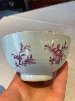 A varied collection of Chinese famille rose teawares, Yongzheng/Qianlong — foto 28