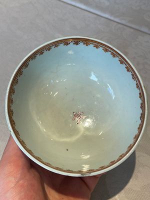 A varied collection of Chinese famille rose teawares, Yongzheng/Qianlong — foto 30