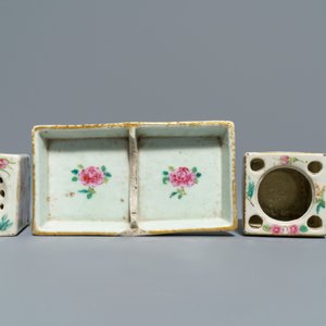 A varied collection of Chinese famille rose wares, 19/20th C. — photo 9