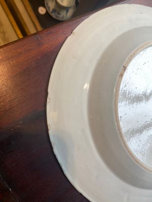 A varied collection of Chinese grisaille and famille rose porcelain, Yongzheng/Qianlong — photo 18