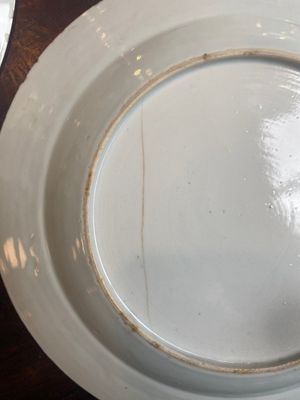 A varied collection of Chinese grisaille and famille rose porcelain, Yongzheng/Qianlong — photo 19
