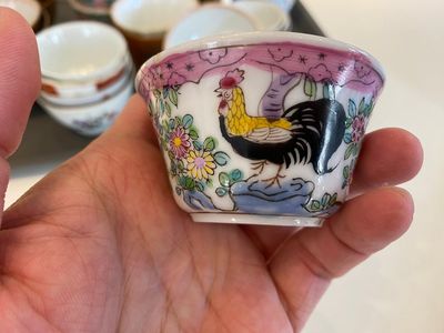 A varied collection of Chinese plates, cups and saucers, Kangxi and later — 照片 6