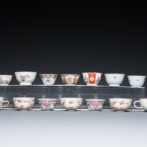 A varied collection of Chinese plates, cups and saucers, Kangxi and later — 照片 18