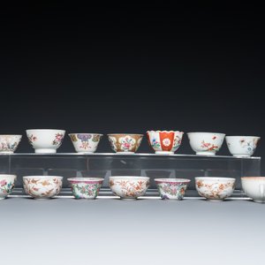 A varied collection of Chinese plates, cups and saucers, Kangxi and later — 照片 19