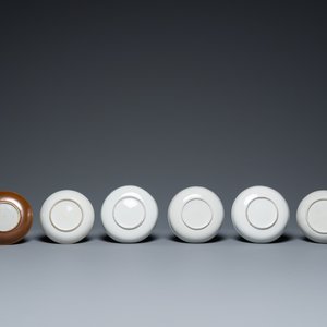 A varied collection of Chinese plates, cups and saucers, Kangxi and later — 照片 5