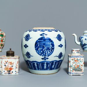 A varied collection of Chinese porcelain, 17/18th C. — 照片 1