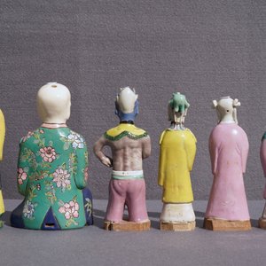A varied collection of Chinese porcelain, 18/20th C. — 照片 20