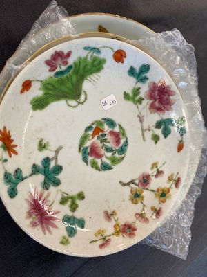 A varied collection of Chinese porcelain, 19/20th C. — photo 17