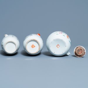 A varied collection of Chinese porcelain, 19/20th C. — photo 9