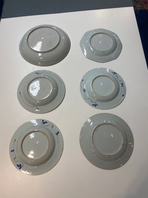 A varied collection of Chinese porcelain, Kangxi and later — 照片 8