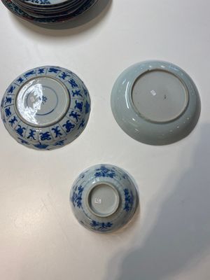 A varied collection of Chinese porcelain, Kangxi and later — 照片 10