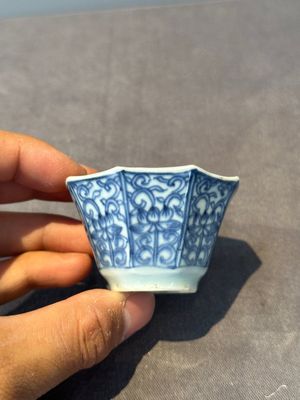 A varied collection of Chinese porcelain, Kangxi and later — foto 21