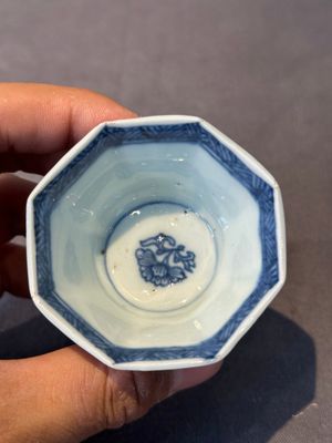 A varied collection of Chinese porcelain, Kangxi and later — foto 22