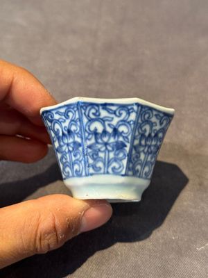 A varied collection of Chinese porcelain, Kangxi and later — foto 25