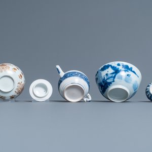 A varied collection of Chinese porcelain, Kangxi and later — photo 19