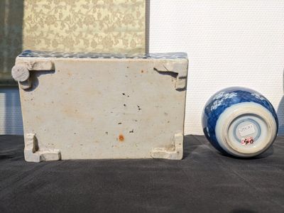 A varied collection of Chinese porcelain, Kangxi and later — 照片 6