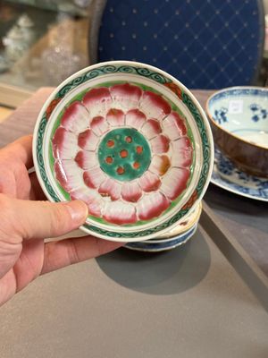 A varied collection of Chinese porcelain, Kangxi and later — 照片 61