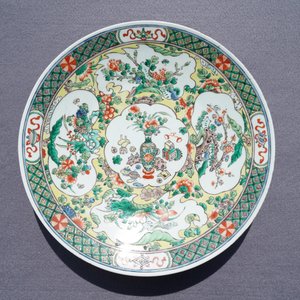 A varied collection of Chinese porcelain, Ming and later — photo 18