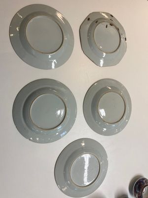 A varied collection of Chinese porcelain, Ming and later — 照片 25