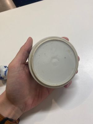 A varied collection of Chinese porcelain, Ming and later — foto 14