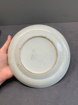 A varied collection of Chinese porcelain, Yongzheng and later — photo 44