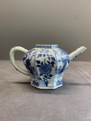 A varied collection of Chinese porcelain, Yongzheng and later — photo 61