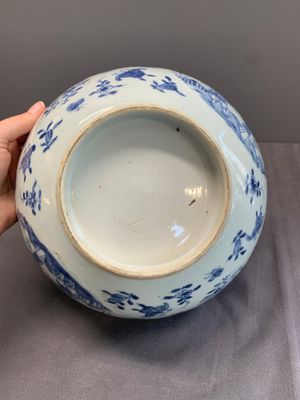 A varied collection of Chinese porcelain, Yongzheng and later — photo 69