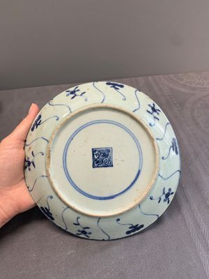A varied collection of Chinese porcelain, Yongzheng and later — photo 8