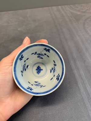 A varied collection of Chinese porcelain, Yongzheng and later — photo 98