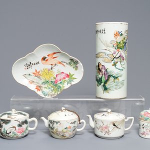 A varied collection of Chinese qianjiang cai wares, 19/20th C. — 照片 1