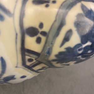 A varied collection of Chinese Yixing stoneware and various porcelains, Ming and later — 照片 16