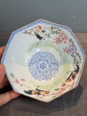 A varied collection of eight Chinese famille rose eggshell bowls, Jingdezhen mark, 20th C. — photo 18