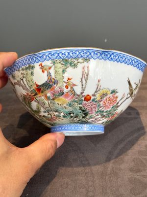 A varied collection of eight Chinese famille rose eggshell bowls, Jingdezhen mark, 20th C. — photo 29