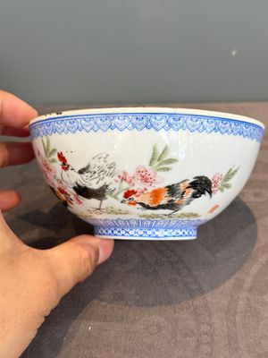 A varied collection of eight Chinese famille rose eggshell bowls, Jingdezhen mark, 20th C. — photo 10