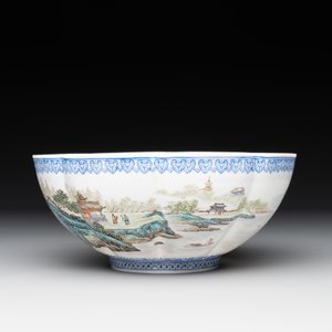 A varied collection of eight Chinese famille rose eggshell bowls, Jingdezhen mark, 20th C. — photo 28