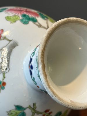 A varied collection of eight pieces of Chinese famille rose porcelain, 18/19th C. — 照片 26