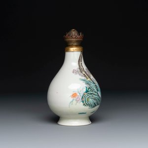 A varied collection of eight pieces of Chinese famille rose porcelain, 18/19th C. — 照片 11