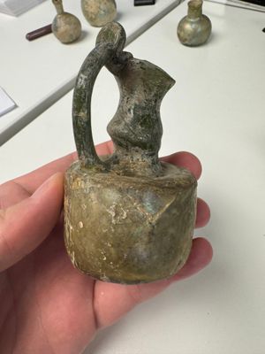 A varied collection of eight Roman glass wares — photo 25