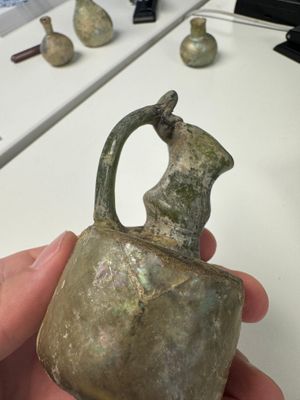 A varied collection of eight Roman glass wares — photo 26
