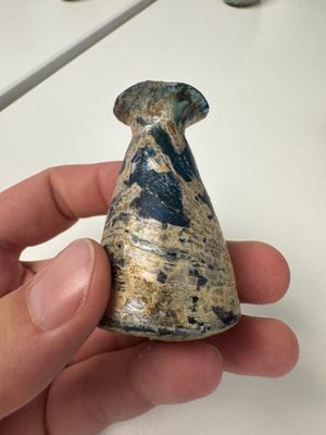 A varied collection of eight Roman glass wares — photo 42