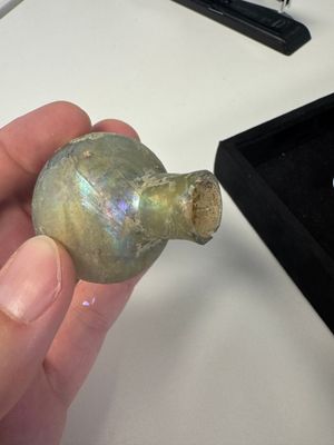 A varied collection of eight Roman glass wares — photo 5