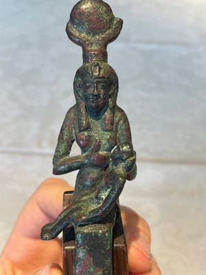 A varied collection of five bronze figures and utensils, Egypt, 3rd/1st C. B.C. — photo 15