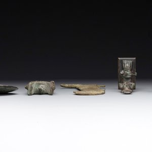 A varied collection of five bronze figures and utensils, Egypt, 3rd/1st C. B.C. — photo 3