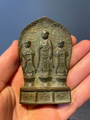 A varied collection of five Chinese bronze objects, 4th C. B.C./15th C. — photo 30