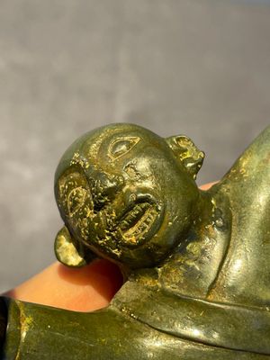 A varied collection of five Chinese bronze objects, 4th C. B.C./15th C. — photo 40
