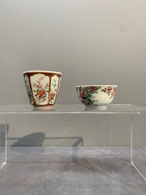 A varied collection of five Chinese famille rose cups and six saucers, Yongzheng/Qianlong — photo 8