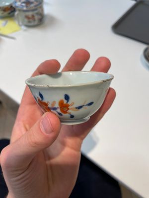 A varied collection of fourteen Chinese Imari-style wares, Kangxi/Qianlong — 照片 50
