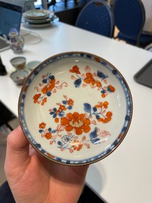 A varied collection of fourteen Chinese Imari-style wares, Kangxi/Qianlong — 照片 57