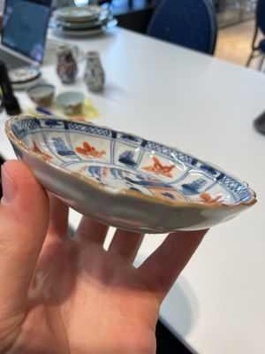 A varied collection of fourteen Chinese Imari-style wares, Kangxi/Qianlong — 照片 65