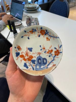 A varied collection of fourteen Chinese Imari-style wares, Kangxi/Qianlong — 照片 70
